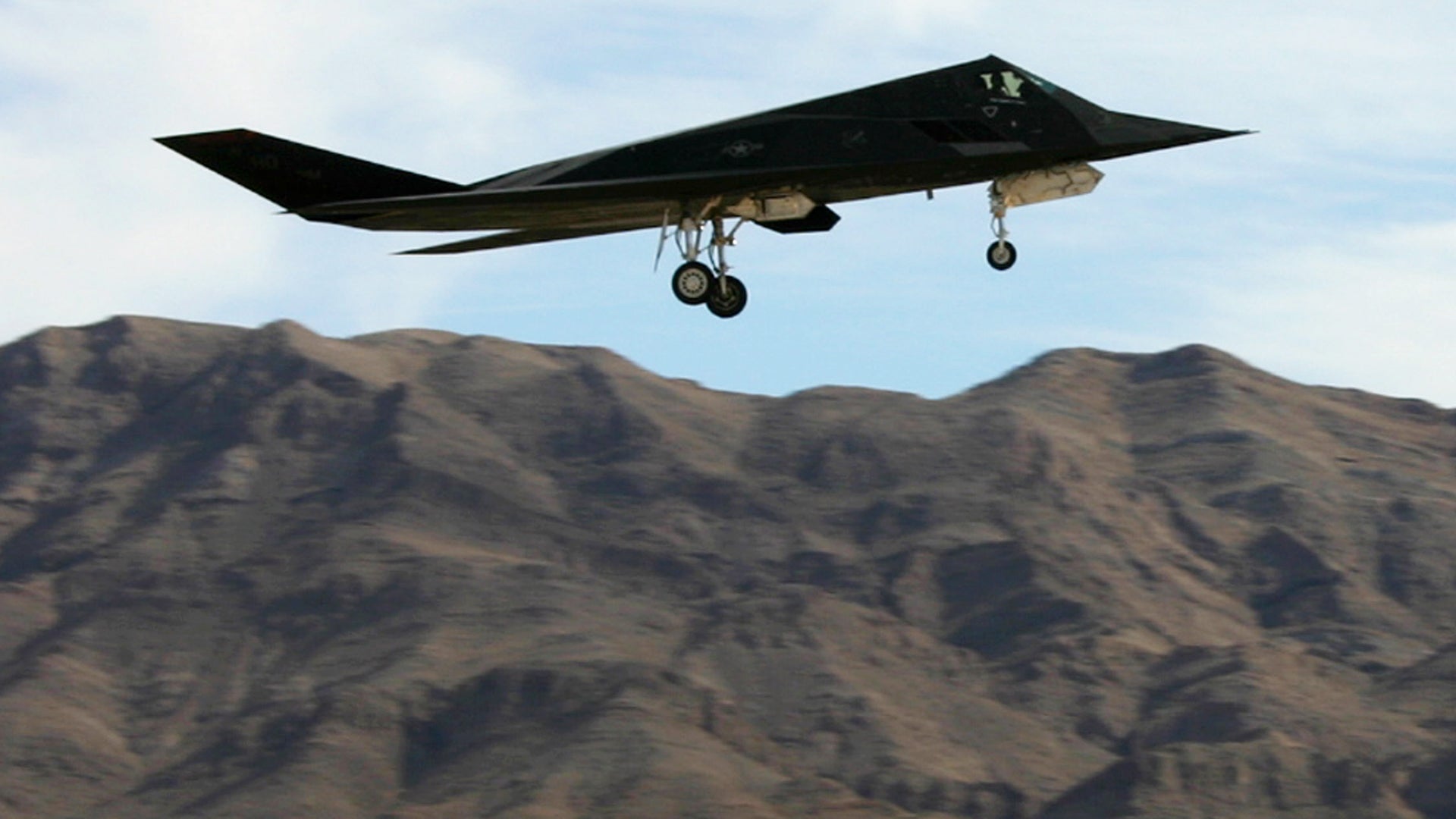 Listen To This Highly Interesting Radio Recording Of The F-117’s Latest Flight Over Nevada