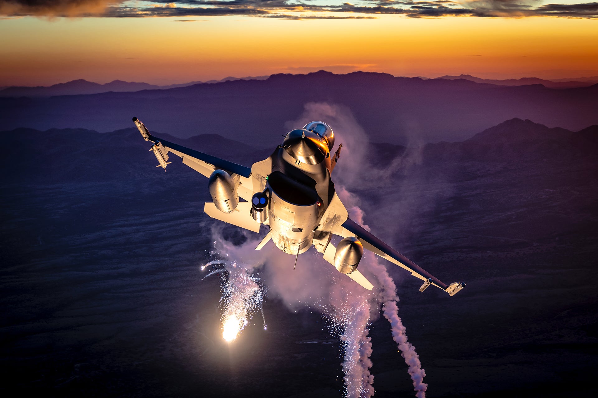 This Photo Of An F-16 High Over Arizona At Sunset Is Mind Blowingingly Stunning