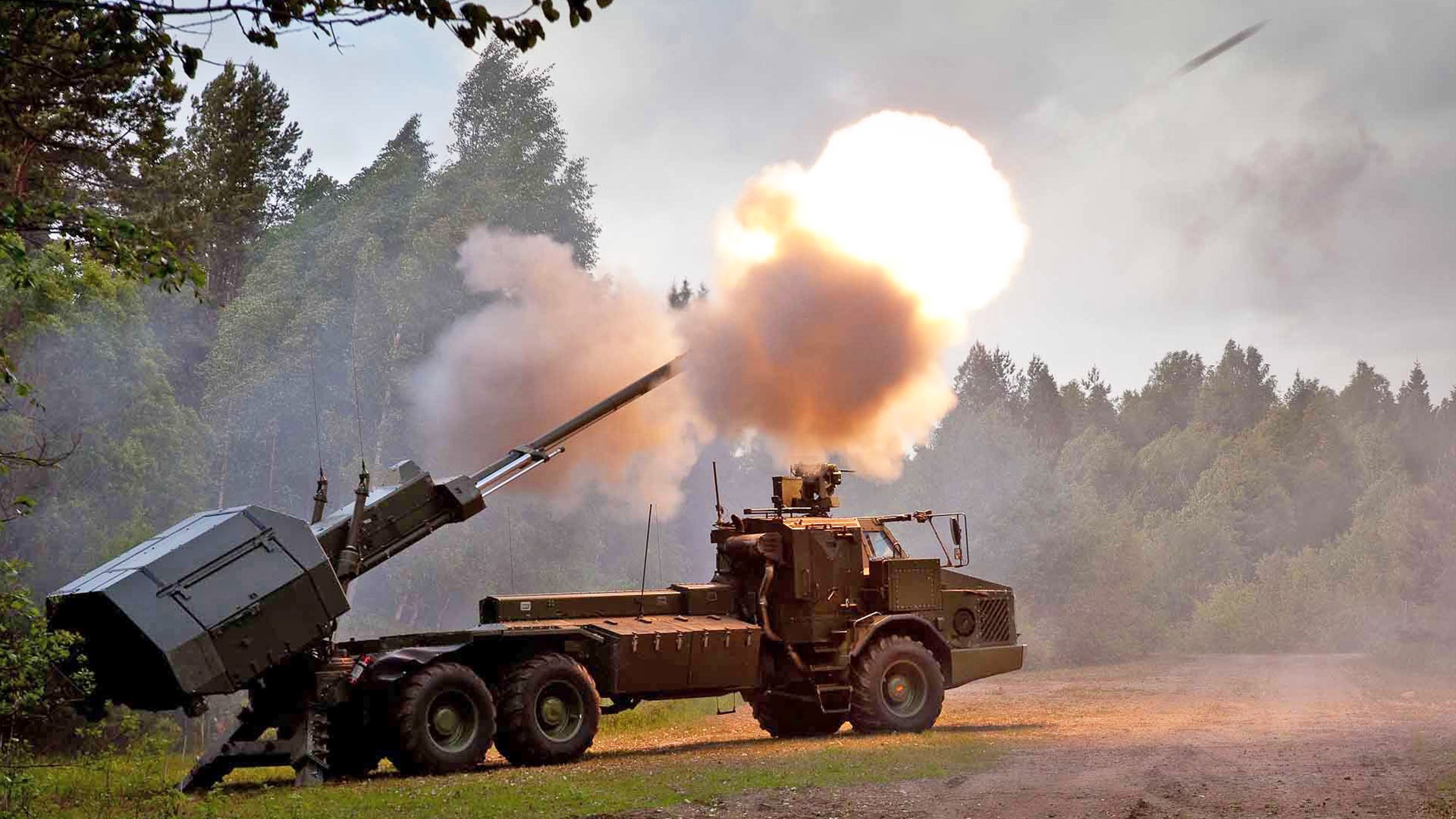 Israeli, Serbian, And Swedish Self-Propelled Howitzers Are Headed To A U.S. Army Shoot-Off
