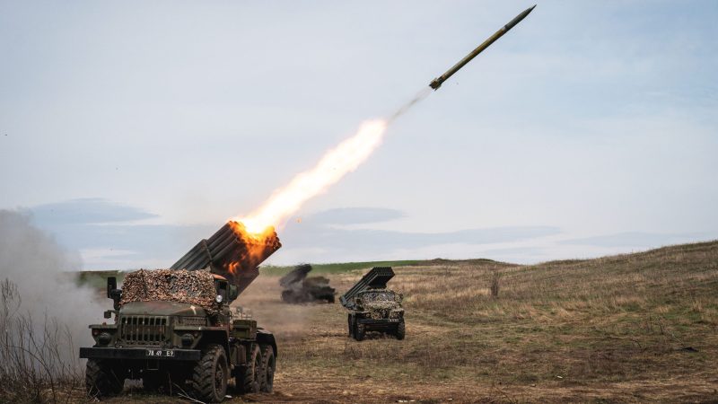 Ukrainian forces fire GRAD rockets toward Russian positions in Donbas