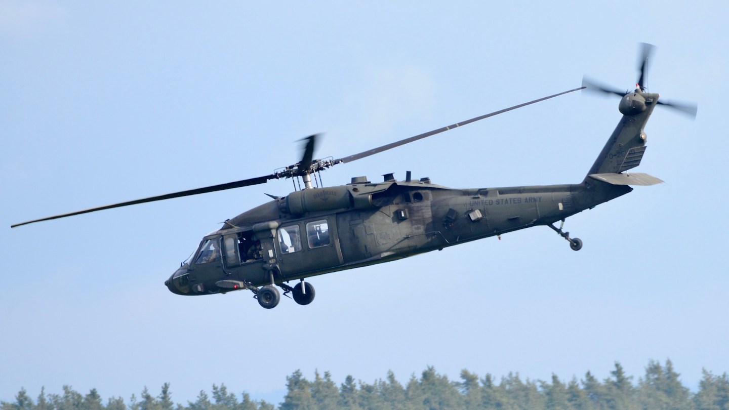 Black Hawk Fall UH-60 Black Hawk Falls Out Of The Sky In Alabama