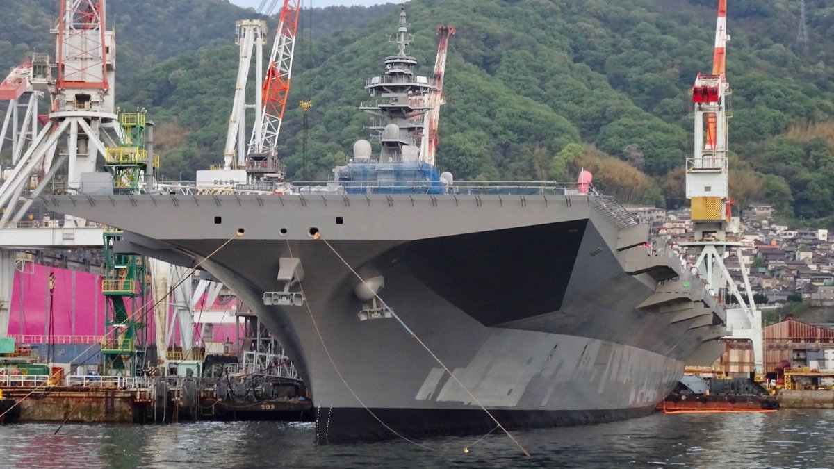 Izumo-class-JS-Kaga.jpg? 