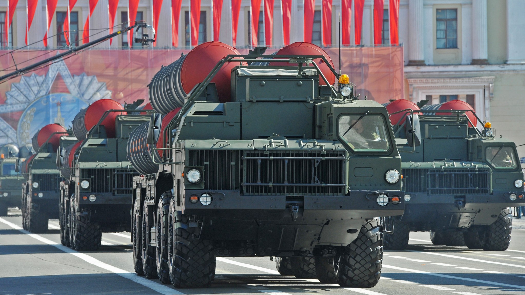 S-400-PARADE.jpg
