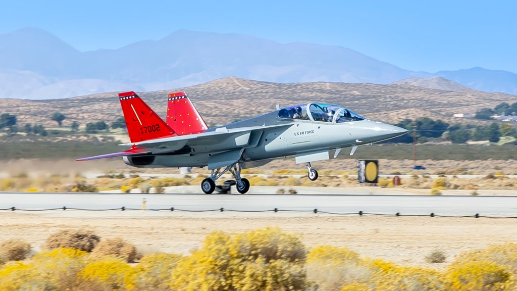 The first T-7A Red Hawk arrives at Edwards Air Force Base, California, Nov. 8. The aircraft’s test campaign is being executed by the T-7A Integrated Test Force, part of the Airpower Foundations Combined Test Force in association with the 416th Flight Test Squadron. The Integrated Test Force is a partnership between the USAF and T-7A manufacturer, The Boeing Company. (Air Force photo by Todd Schannuth)