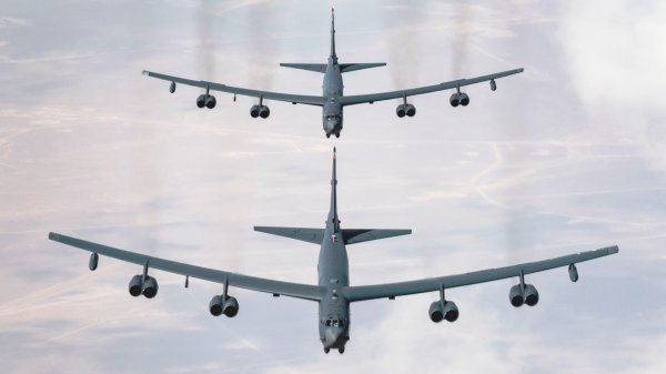B 52 Engine Intake B-52 Re-Engining Plan Comes Into Sharper Focus