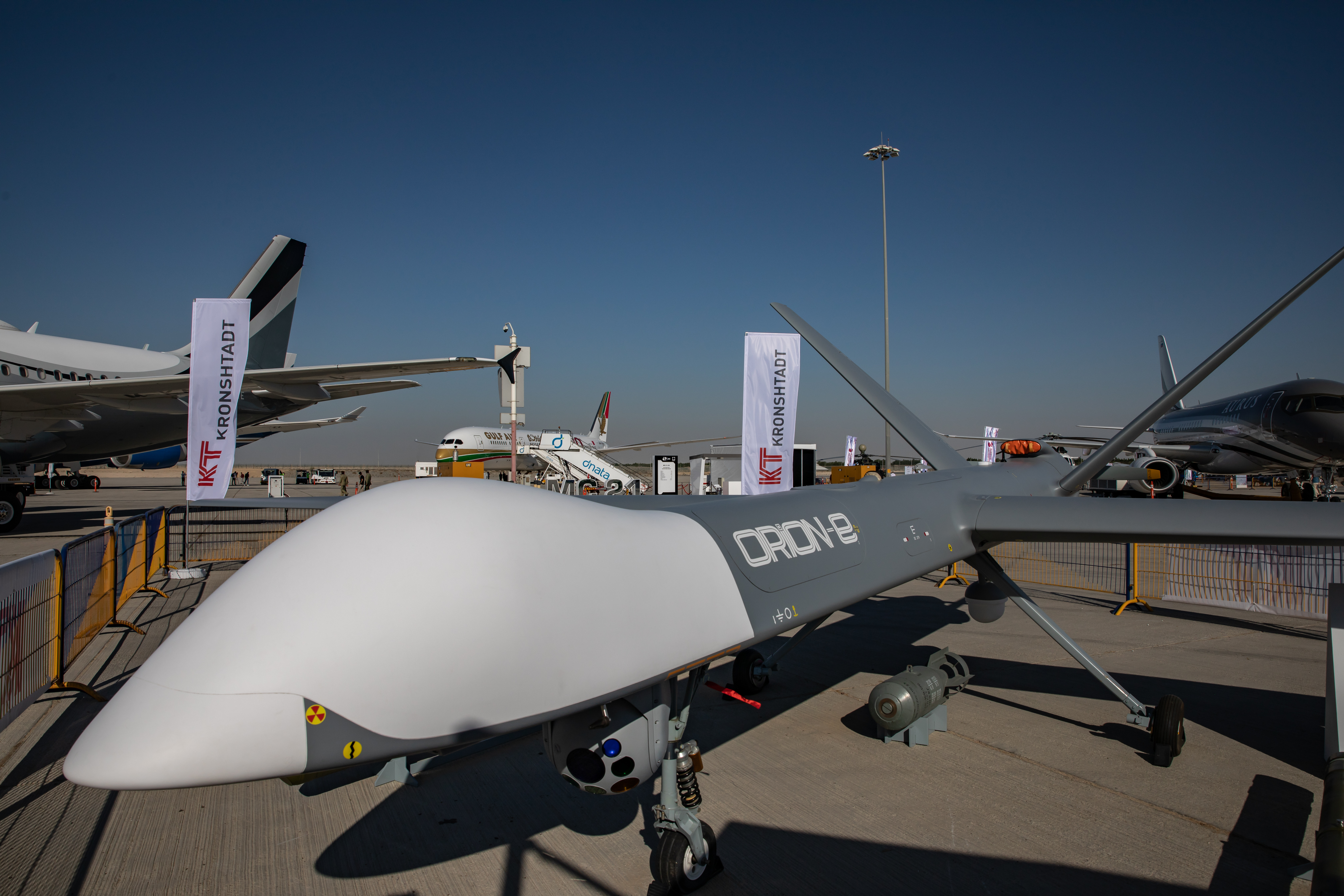 DUBAI, UNITED ARAB EMIRATES - NOVEMBER 14: Russias Kronshtadt debuts its Orion-E reconnaissance and combat unmanned aircraft system (UAS) outside of Russia for the first time at the Dubai Airshow 2021 on November 14, 2021 in Dubai, United Arab Emirates. (Photo by Andrea DiCenzo/Getty Images)