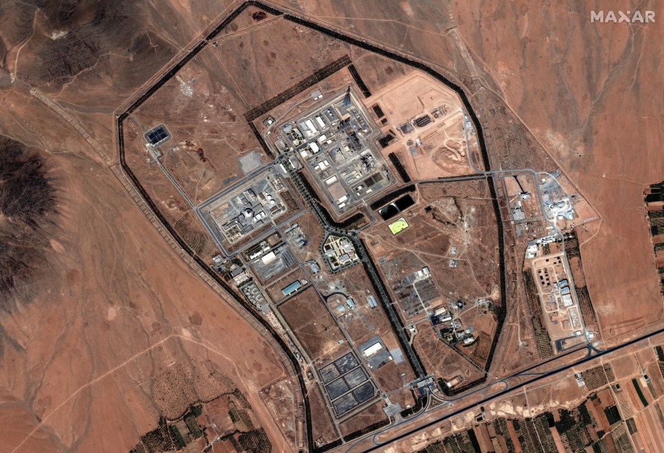 02_after-airstrikes_overview-of-damaged-arak-heavy-water-reactor-facilities_19jun2025_wvl-1.jpg