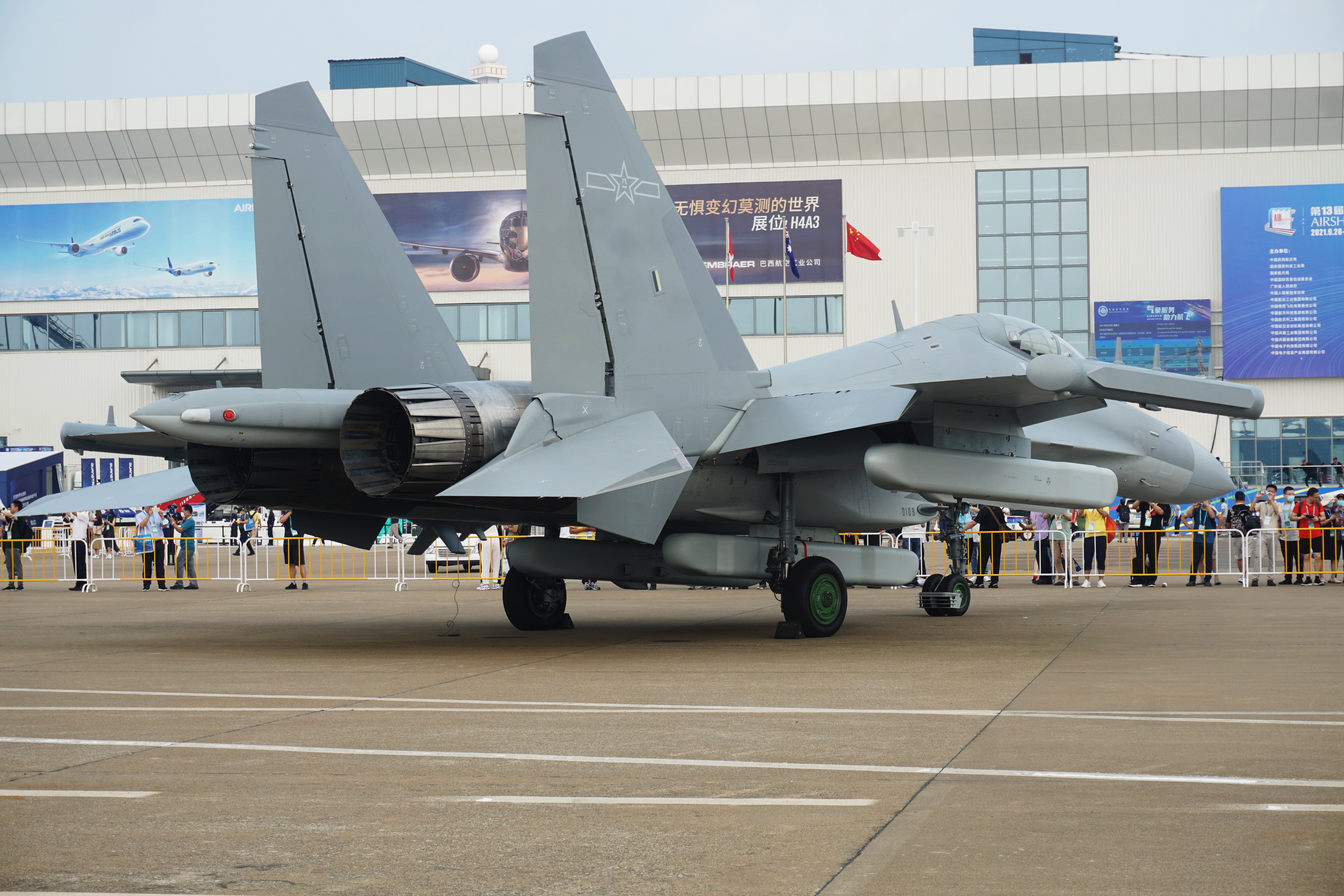 ZHUHAI, CHINA - SEPTEMBER 29, 2021 - Photo taken on Sept. 29, 2021 shows a J-16D new electronic warfare aircraft at the 2021 Zhuhai Air Show in Zhuhai, South China's Guangdong Province. November 7, 2021 - The Chinese Air Force recently received good news: THE J-16D electronic warfare aircraft has been put into combat training. (Photo credit should read Long Wei / Costfoto/Future Publishing via Getty Images)