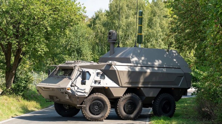 Among the highlights of the recent Defense and Security Equipment International (DSEI) 2025 exhibition held in London was a new tank destroyer from Lockheed Martin and Germany’s Rheinmetall. The Fuchs JAGM, based on a well-established 6×6 armored vehicle, and armed with no fewer than 24 missiles, reflects a growing interest in anti-tank warfare, spurred in part by lessons of the war in Ukraine.