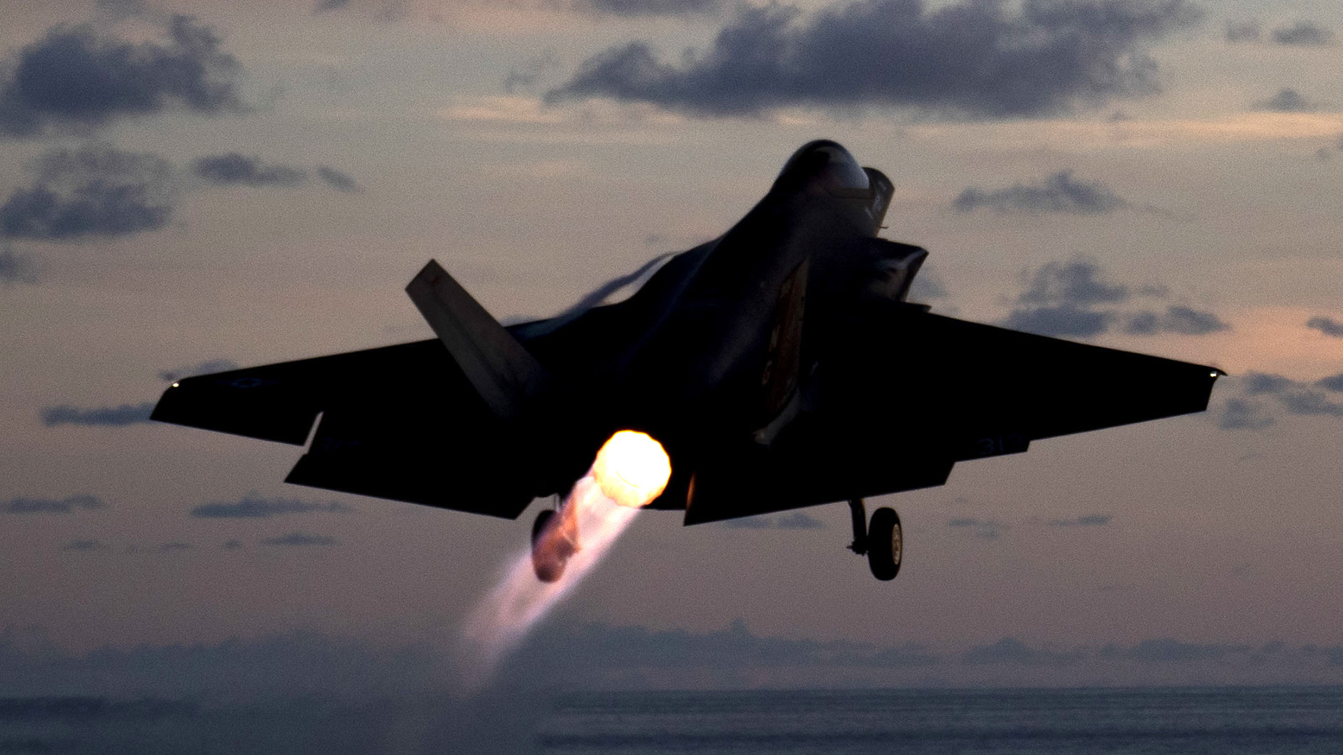 PHILIPPINE SEA (June 4, 2022) An F-35C Lightning II, assigned to the "Black Knights" of Marine Fighter Attack Squadron (VMFA) 314, launches from the flight deck of the Nimitz-class aircraft carrier USS Abraham Lincoln (CVN 72). Abraham Lincoln Strike Group is on a scheduled deployment in the U.S. 7th Fleet area of operations to enhance interoperability through alliances and partnerships while serving as a ready-response force in support of a free and open Indo-Pacific region. (U.S. Navy photo by Mass Communication Specialist 3rd Class Madison Cassidy)
