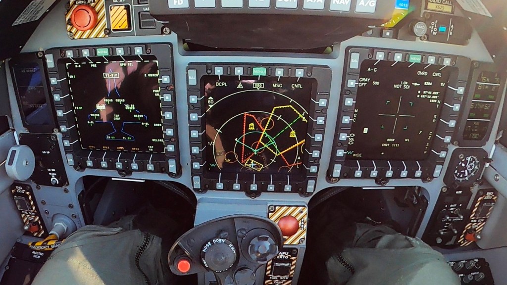 [Imagen: cockpit.jpg?w=1024&h=576]