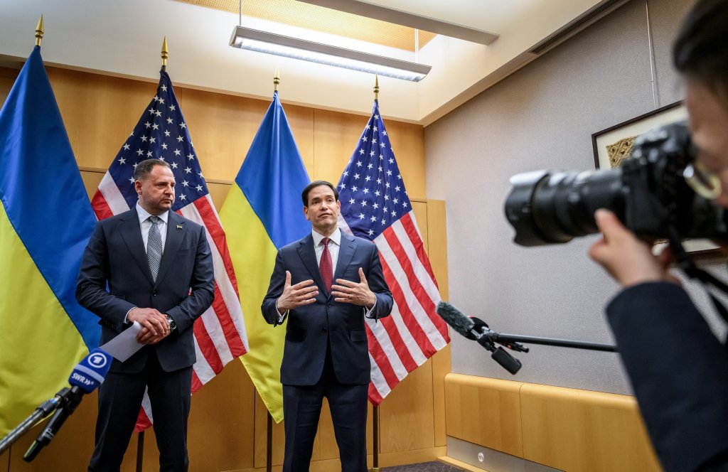 US Secretary of State Marco Rubio (R) and Ukraine's Presidential Office Chief of staff Andriy Yermak hold a press conference following their closed-door talks on a US plan to end the war in Ukraine at the US Mission in Geneva, on November 23, 2025. US Secretary of State Marco Rubio arrived in Geneva on November 23, 2025 morning for discussions on a US plan to end the Ukraine war, after Washington signalled room for negotiation on the controversial proposal. Ukrainian, European and Canadian officials were also gathering in the Swiss city. (Photo by Fabrice COFFRINI / AFP via Getty Images)