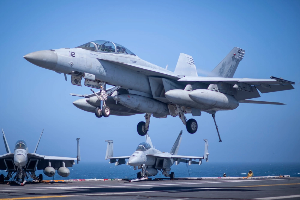 Navy Salvage Ship Trying To Fish Crashed Super Hornet And Seahawk