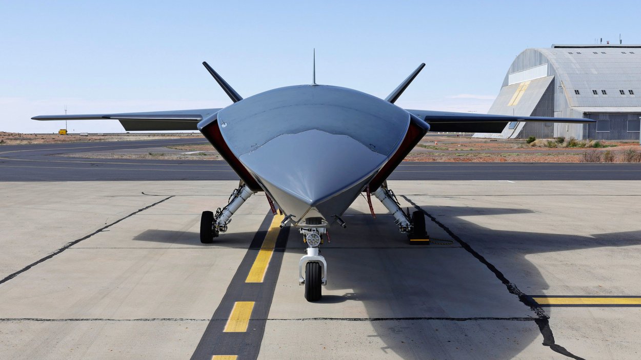 MQ-28 Ghost Bat To Fire AIM-120 Missile In First Live Weapons Test Next ...