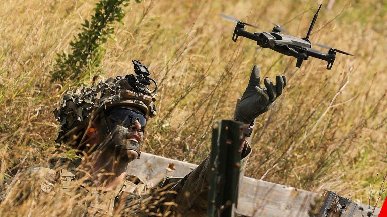 The Pentagon announced a new plan to purchase hundreds of thousands of drones for $1 billion.