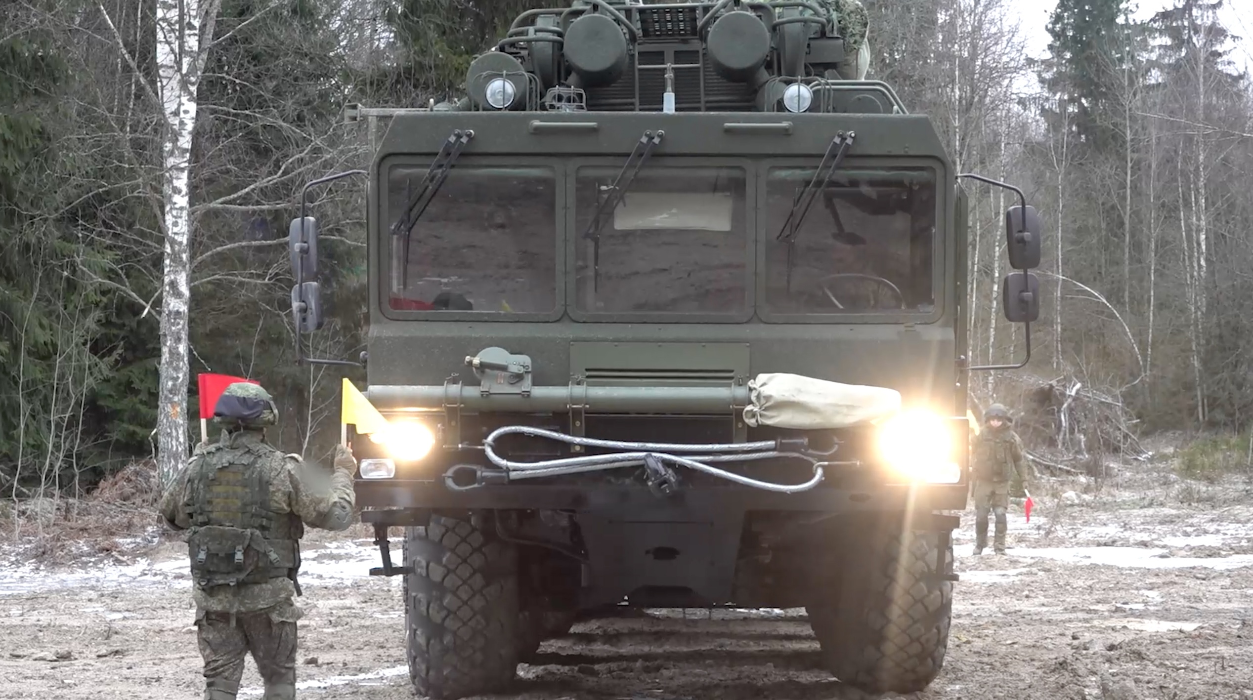 BELARUS - DECEMBER 30: (----EDITORIAL USE ONLY â" MANDATORY CREDIT - 'RUSSIAN DEFENSE MINISTRY / HANDOUT' - NO MARKETING NO ADVERTISING CAMPAIGNS - DISTRIBUTED AS A SERVICE TO CLIENTS----) A screen grab from a video shows installation of the Oreshnik missile system on December 30, 2025 in Belarus. Belarus has placed a military unit equipped with the Russian-made Oreshnik mobile ground-based missile system on combat duty, according to official information. The unitâs launch, communications, security, and technical crews completed additional training before becoming operational. Belarusian President Alexander Lukashenko has previously said that up to 10 Oreshnik ballistic missile systems could be deployed in the country. (Photo by Russian Defense Ministry/Anadolu via Getty Images)