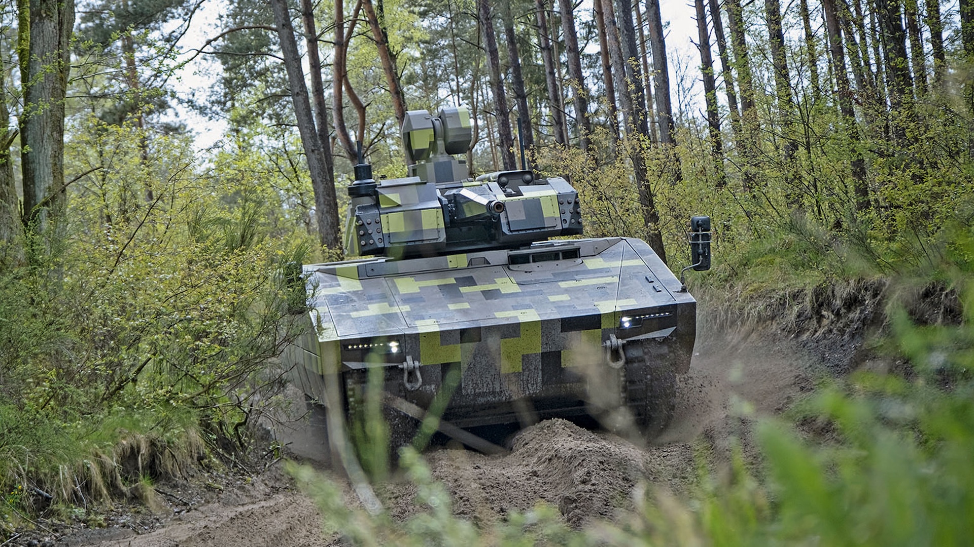 00s ifsixwasnine アシメントリータンク leopard vkei Lynx KF41 Fighting Vehicles' Arrival In Ukraine Imminent