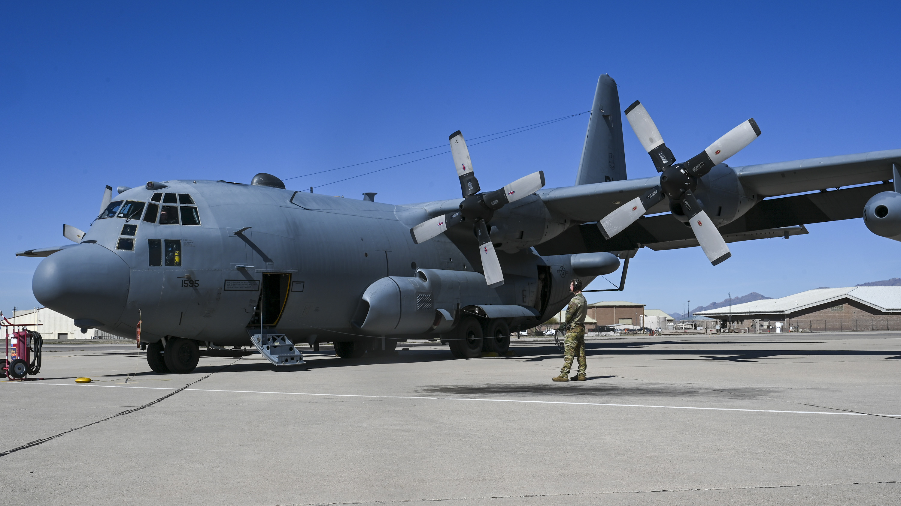 آخرین پرواز 43rd ECS با EC-130H