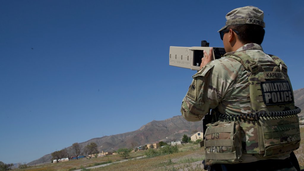 Using a counter-drone device, a Fort Bliss Law Enforcement Activity Military Police Company Soldier participates in a counter-unmanned aircraft system drill as part of an integrated protection exercise at Fort Bliss, Texas, Aug. 20, 2025. The equipment is designed to jam the signal of a hostile drone, protecting personnel and facilities.