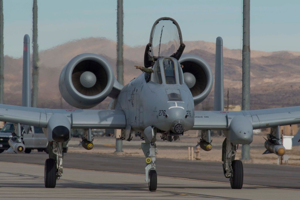 چهار فروند A-10C از اسکادران 190 در حال برخاستن برای رزمایش Green Flag