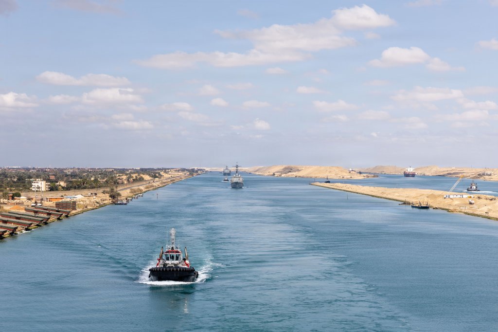 Arleigh Burke-class guided-missile destroyer USS Bainbridge (DDG 96) transits the Suez Canal, March 5, 2026. (U.S. Navy photo)