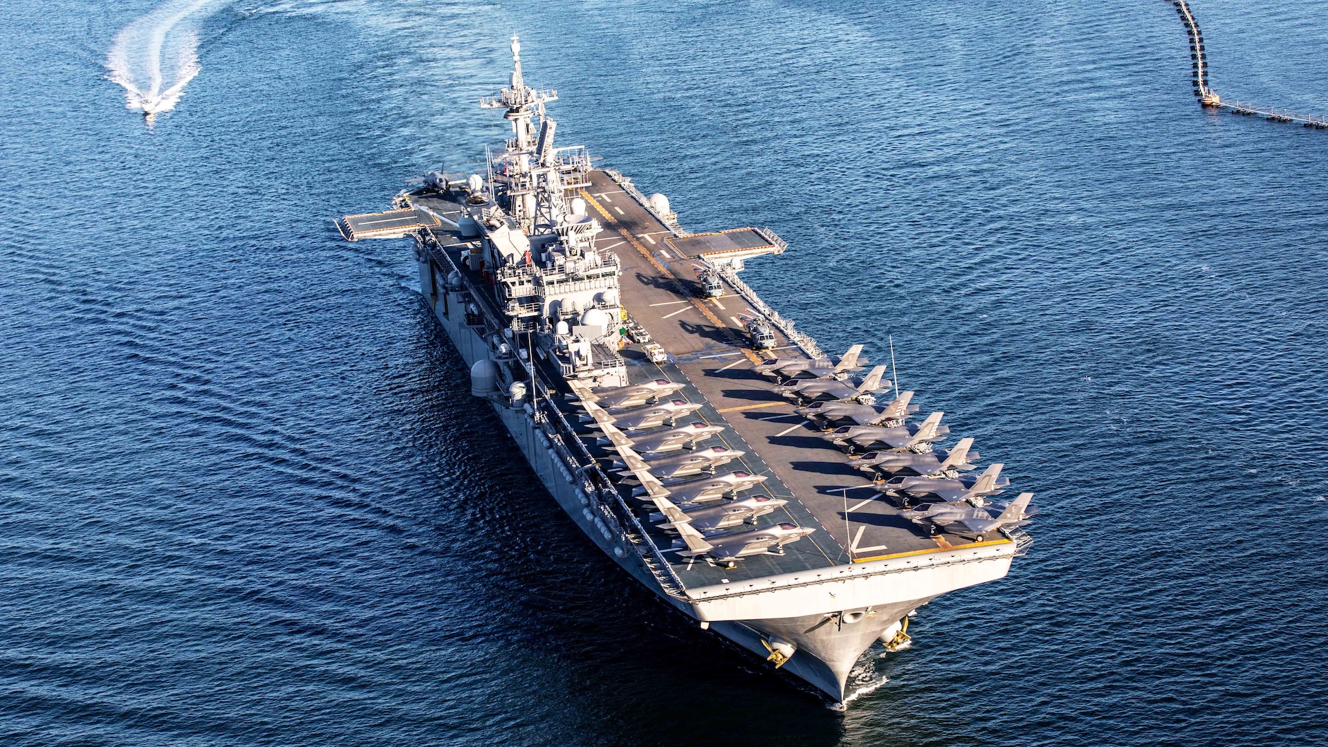 USS-TRIPOLI.jpg