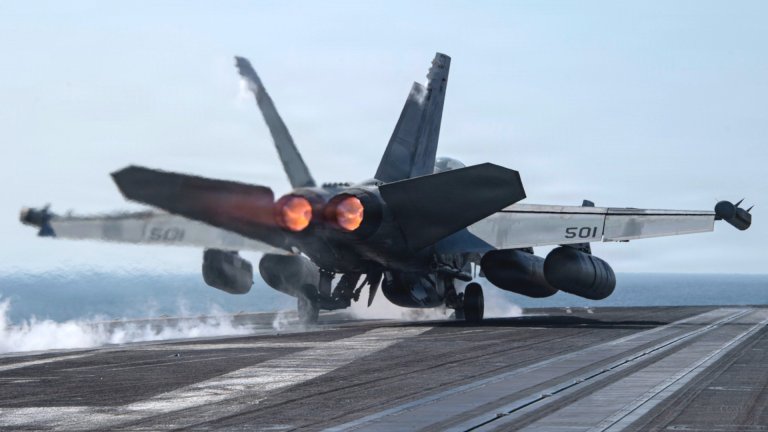 A picture of a U.S. Navy EA-18G Growler taking part in the current operations against Iran shows the plane carrying an interesting split load of two different electronic warfare pods.