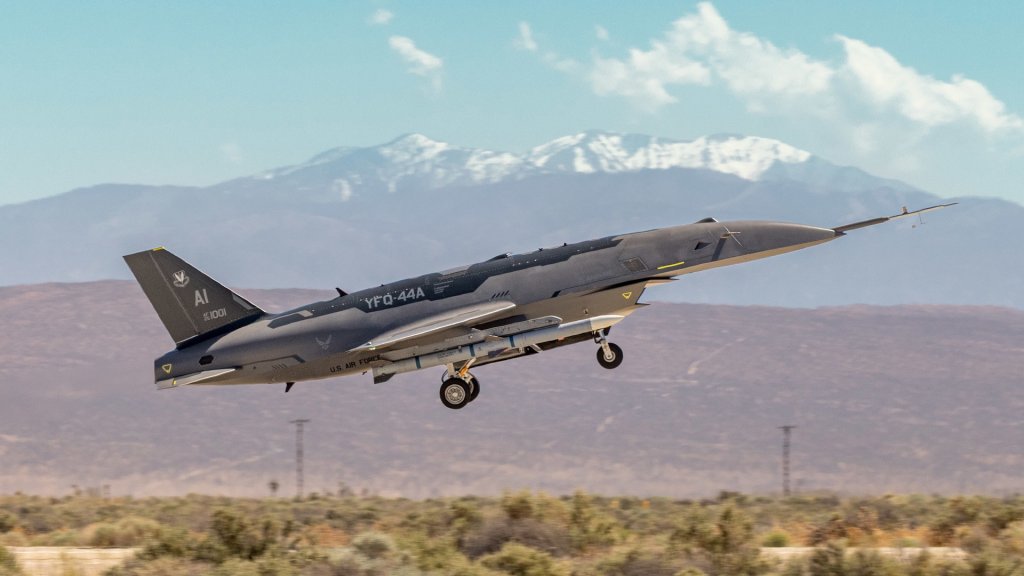 The Air Force’s Experimental Operations Unit, under Air Combat Command, concluded a critical exercise with Collaborative Combat Aircraft recently at Edwards Air Force Base, California, putting principles of the new Warfighting Acquisition System into practice. The exercise employed the YFQ-44A aircraft and represents a shift toward the new concept of earlier, operator-driven experimentation to inform tactics and procedures that will accelerate the delivery of this transformative capability to the warfighter.
