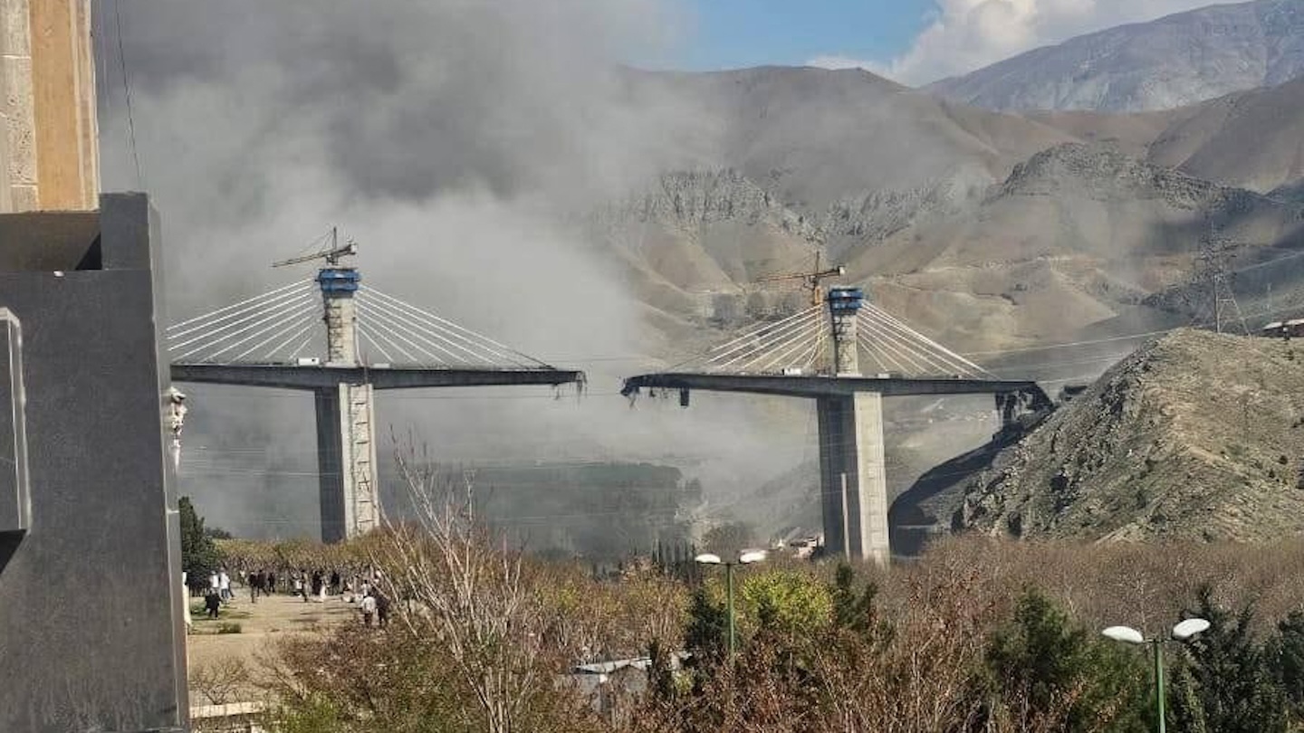 US and Israeli forces struck the B1 bridge connecting Tehran to western regions, hitting Iran’s highest bridge linking Tehran and Karaj, a major transport artery opened earlier this year.