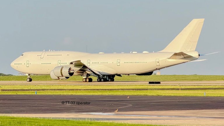 The Qatari-donated 747-8i jet envisioned as a presidential airlifter, had a recent test flight.