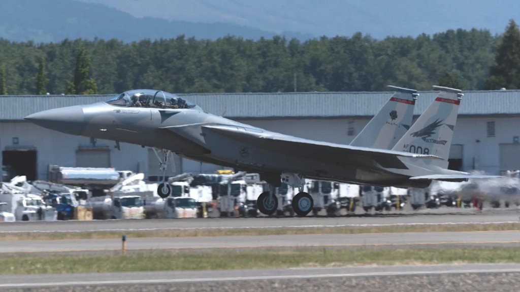 ورود نخستین F-15EX به پایگاه گارد ملی هوایی پورتلند
