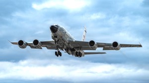 RC-135 Rivet Joint Surveillance Jet Caught 'In The Nude' In Texas
