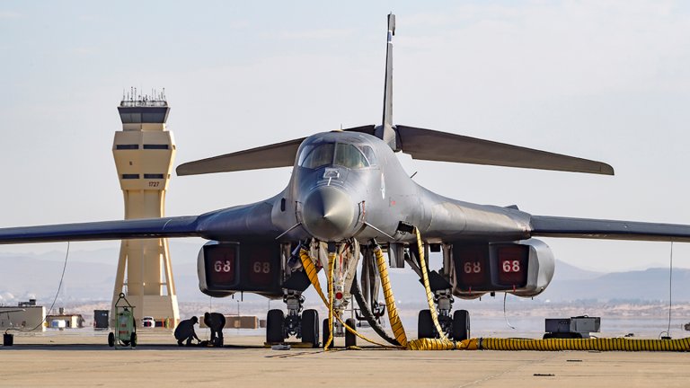 B-1B weapons