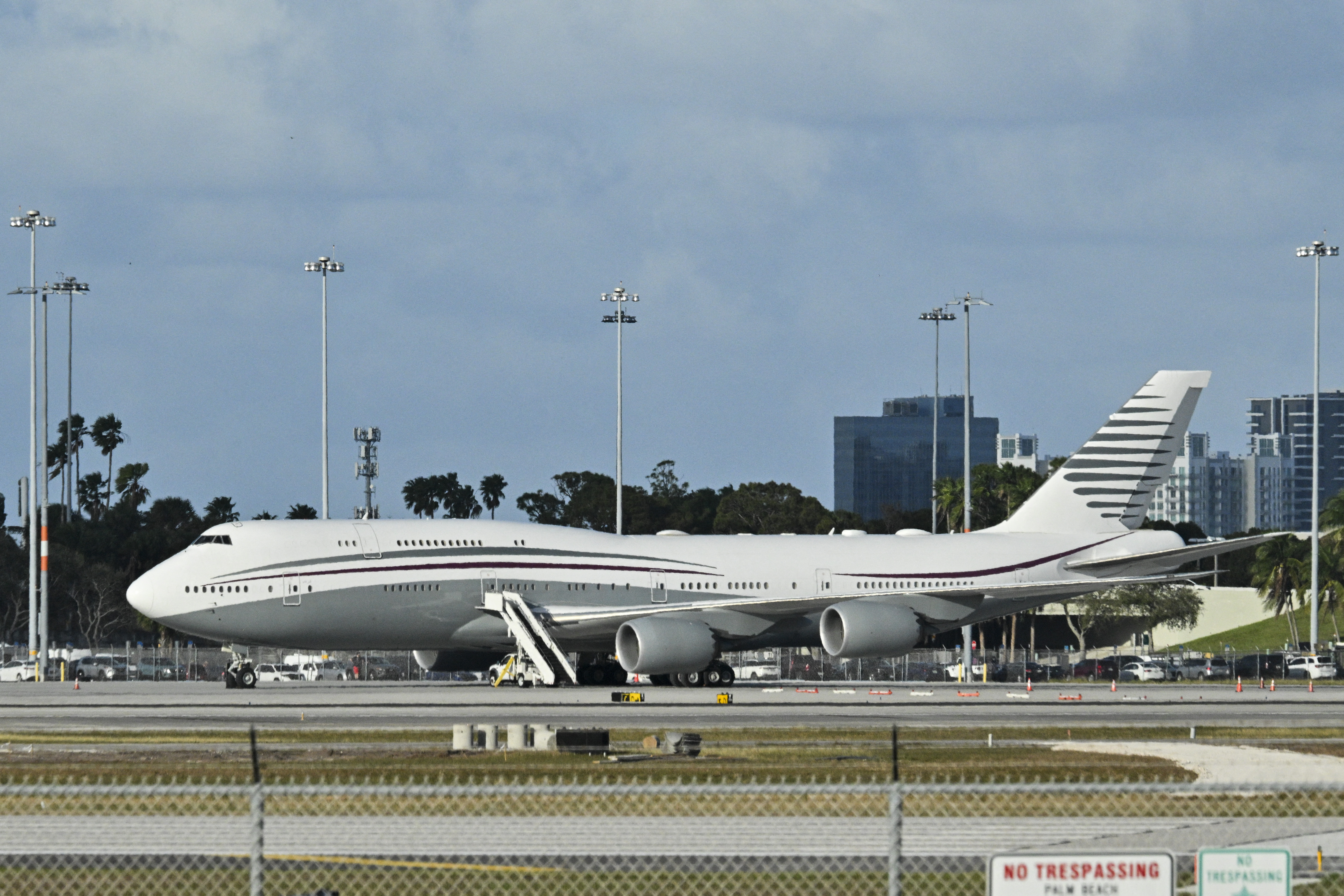 航空機・ヘリコプター USAF VC-25B (B747-8BBJ) VC-25B: Everything We Know About The New Air Force One Boeing 747