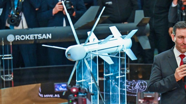 Among the latest products from Turkey’s prolific defense industry is a missile apparently directly inspired by the secretive AGM-114R9X variant of the widely used Hellfire, the effects of which TWZ was the first to identify back in 2017. Named Neşter, Turkish for scalpel, the new missile features the same kind of pop-out, sword-like blades as used on the AGM-119R9X, a weapon popularly dubbed “Flying Ginsu” or “Ninja” due to its unusual capabilities.