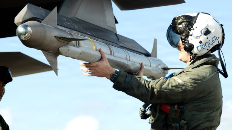 The compact version of the AIM-9X is being developed with a focus on increased magazine depth when carried internally by "advanced aircraft," while also offering improved range and performance.