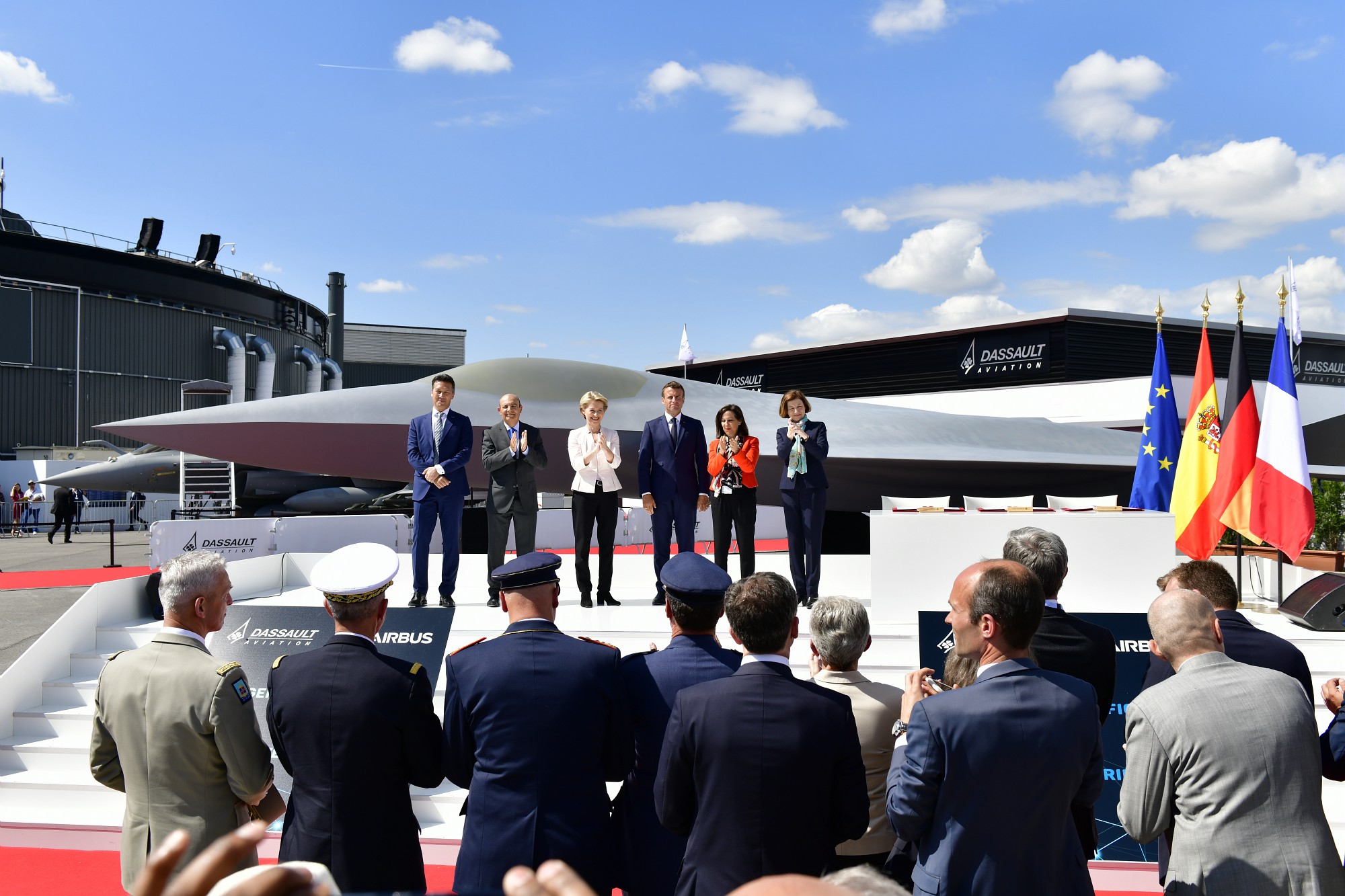 A 1:1 scale model of the NGF is unveiled at the Paris Airshow in 2019. Dassault Aviation