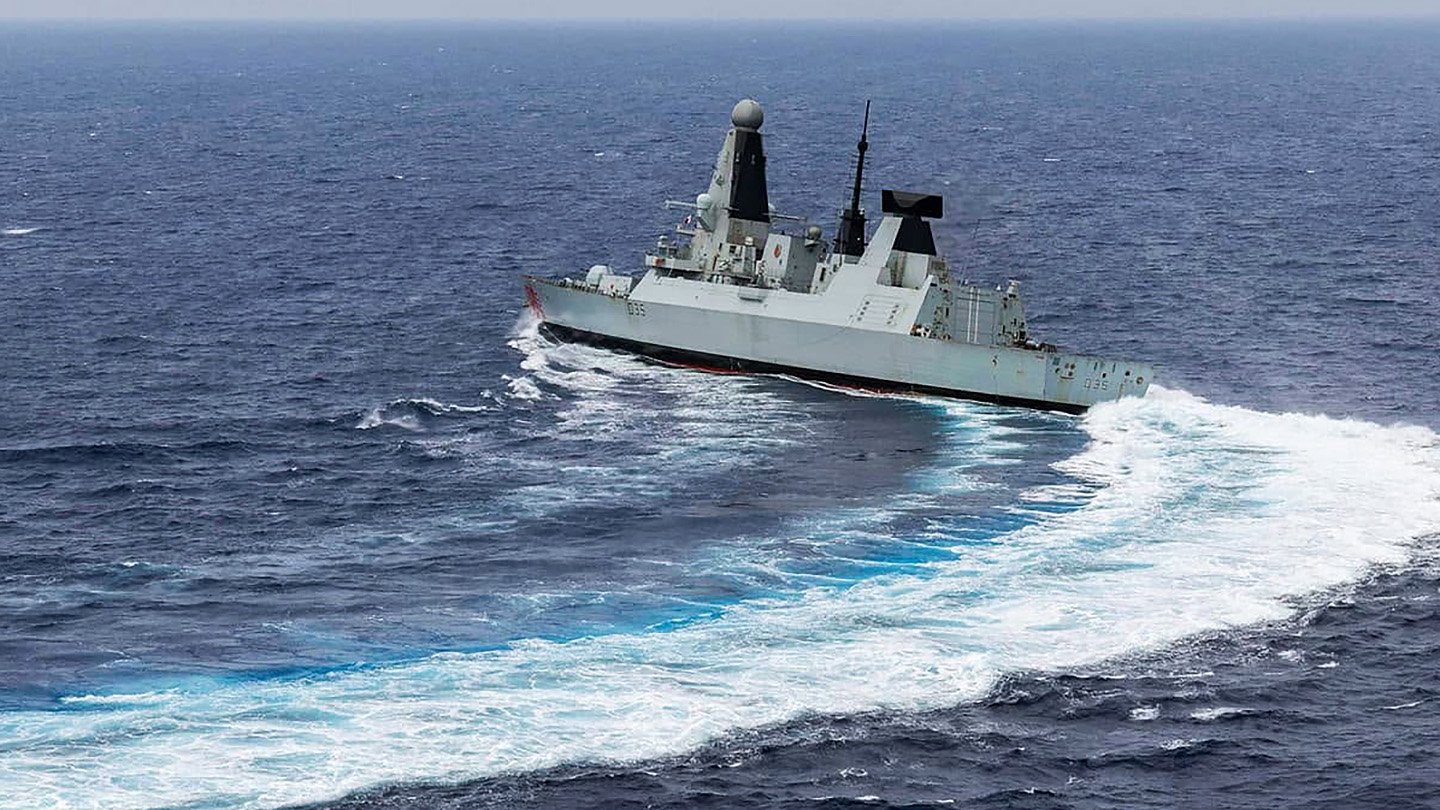 Uncrewed systems will be at the heart of the UK Armed Forces in the future, under a more than $6.6-billion initiative that looks to transform all three services and the way they fight. Most dramatically, the new defense plan will see the Royal Navy switch to a “hybrid” format, with autonomous vessels and AI combined with crewed warships and aircraft. But there are equally far-reaching measures set to reconfigure the British Army and Royal Air Force (RAF) around uncrewed and autonomous capabilities.