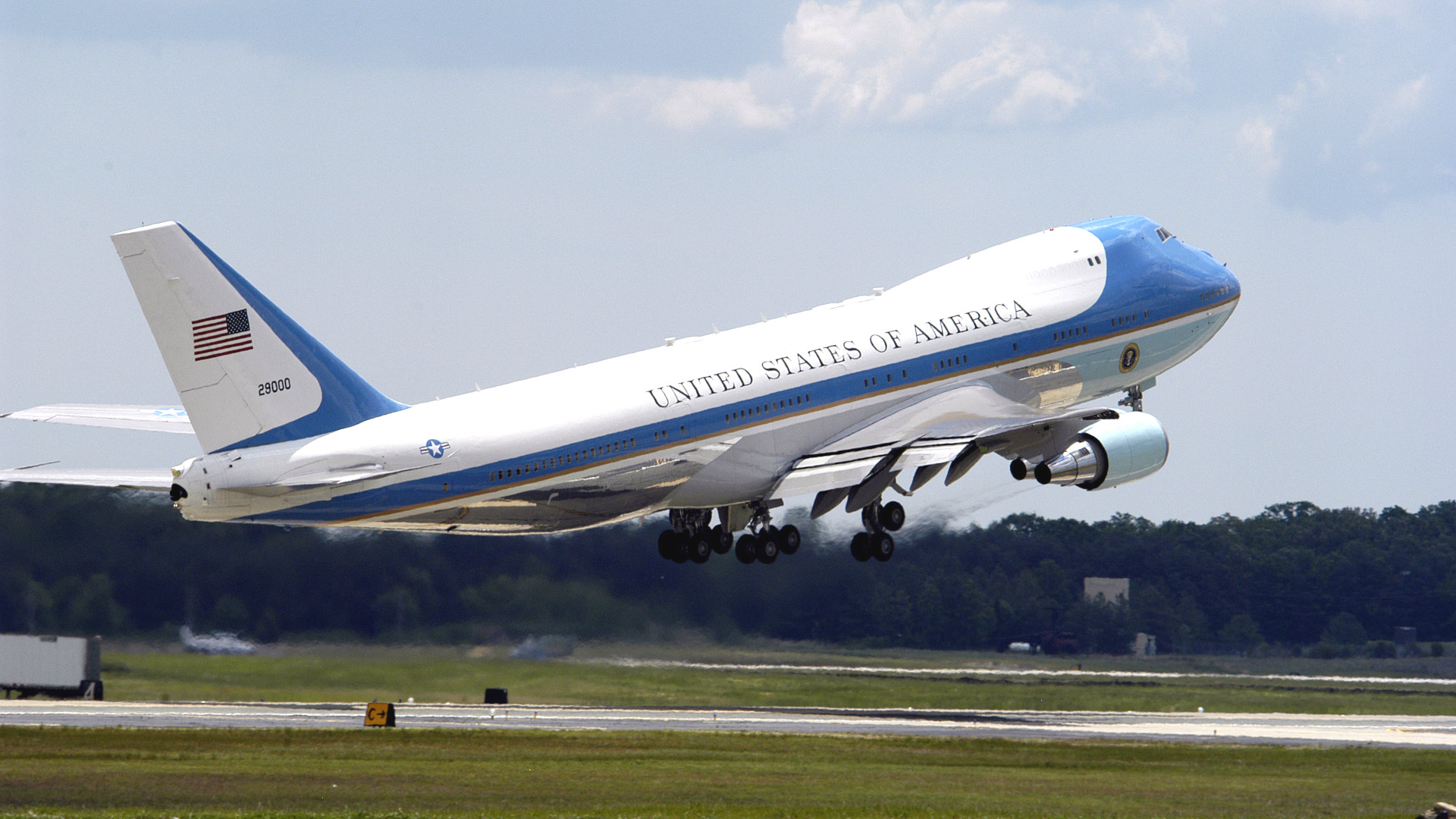 No, The Air Force Isn’t Retiring A VC-25A Air Force One Jet Just Yet