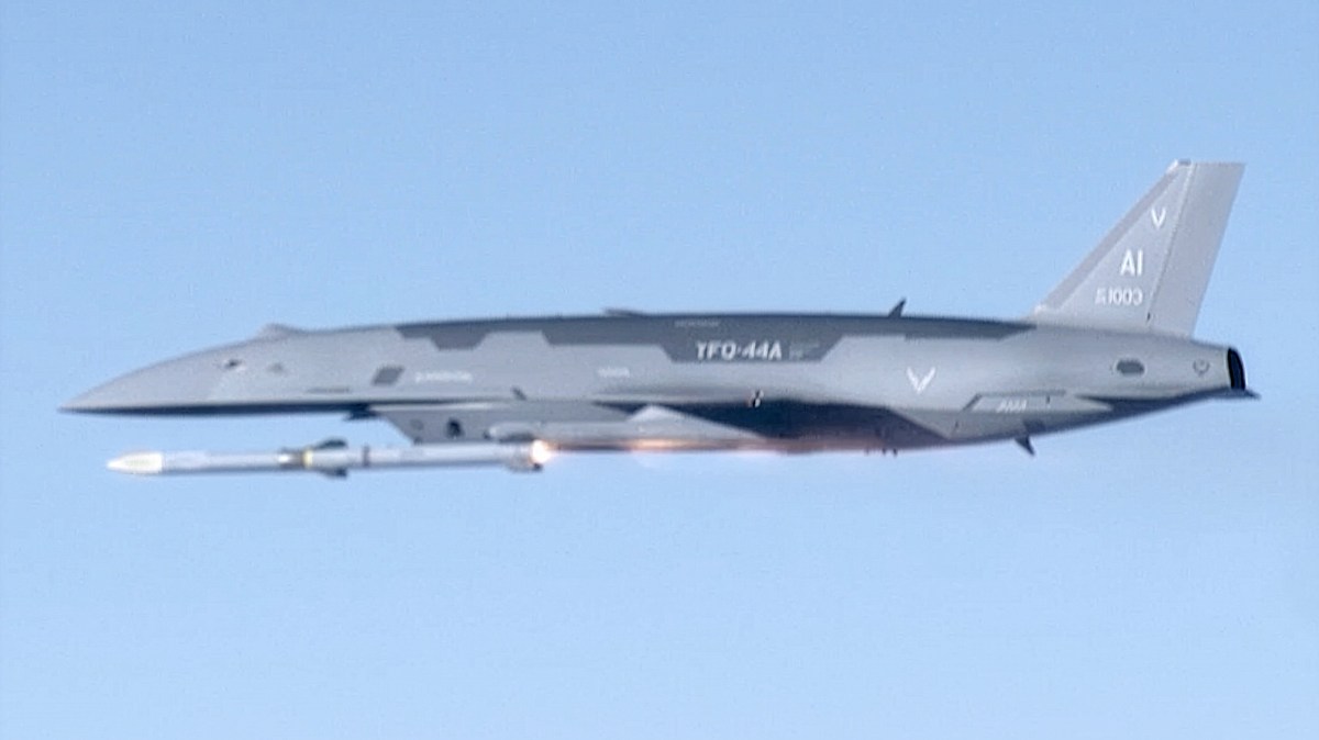 YFQ-44A Fury ‘Fighter Drone’ Has Fired Its First AIM-120 AMRAAM Missile