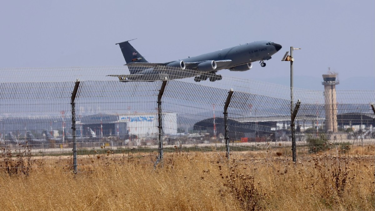 US Officials Protest Israeli Restrictions on Refueling Aircraft