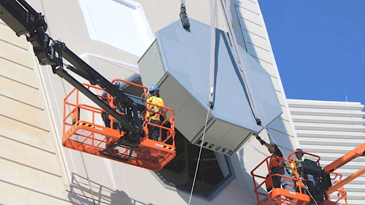 New Radar Delivery Pushes Arleigh Burke Destroyer Modernization Work Toward Next Phase