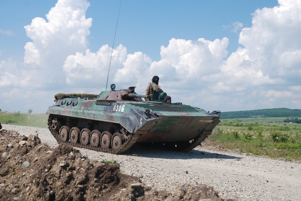 11 June 2017 Polish soldiers from 10th Mechanized Battalion the 'Dragons' and Polish BWP-1 Infantry Fighting Vehicles train during Exercise Noble Jump in Romania. Around 4000 troops from nine NATO countries are participating in the exercise which is designed to test the deployability of NATO's Very High Readiness Joint Task Force or VJTF. Credit: Captain Katarzyna SAWICKA