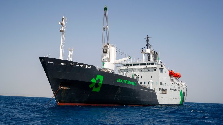 The St. Helena was struck by an Iranian missile. Was it the one that reprotedly had Marines on board at the time who were injured during the attack?