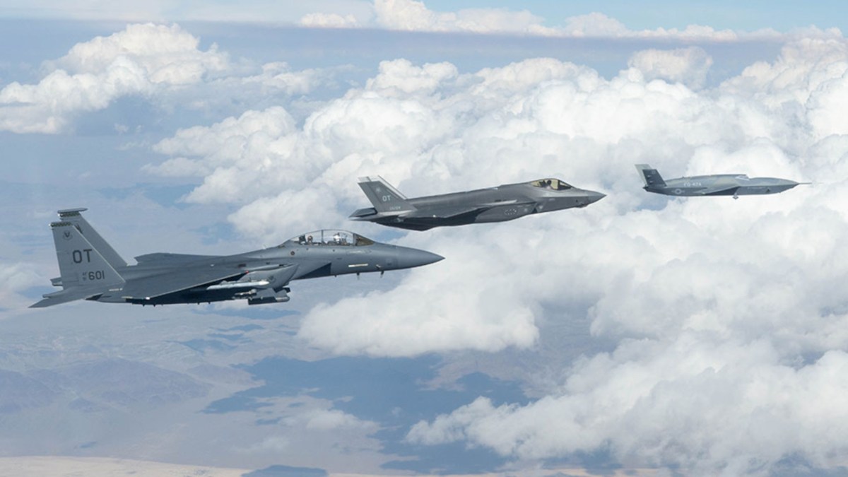 General Atomics FQ-42A Vengeance CCA Now Flying Together With USAF Fighters