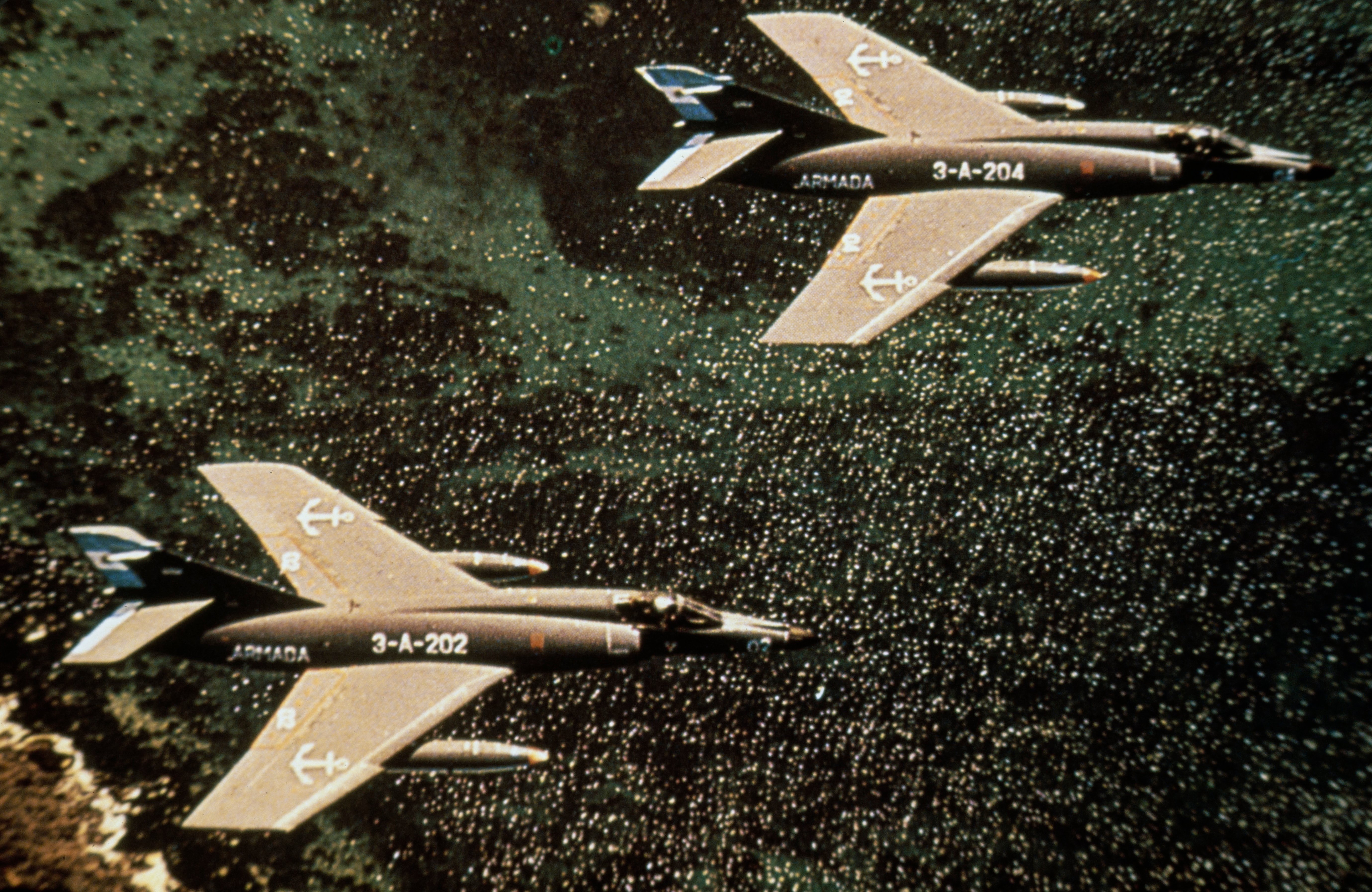 Two Super Etendard fighter jets of the Argentinian Navy in flight during the Falklands War, Falkland Islands, April 27th 1982. (Photo by UPI/Bettmann Archive/Getty Images)