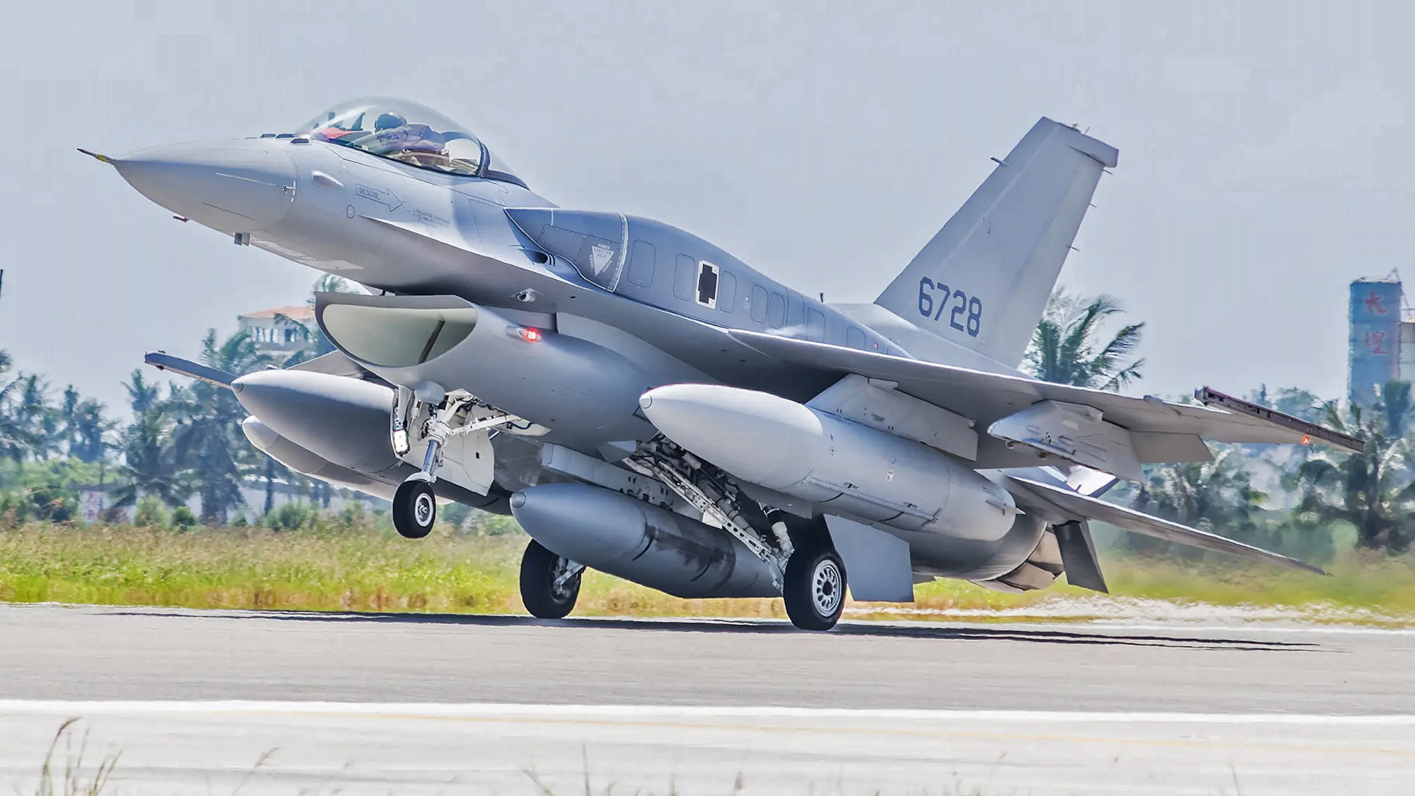 Taiwan receives first two F-16C/D Block 70 jets after nearly seven-year delay; Defense Minister Wellington Koo says more to arrive by year-end