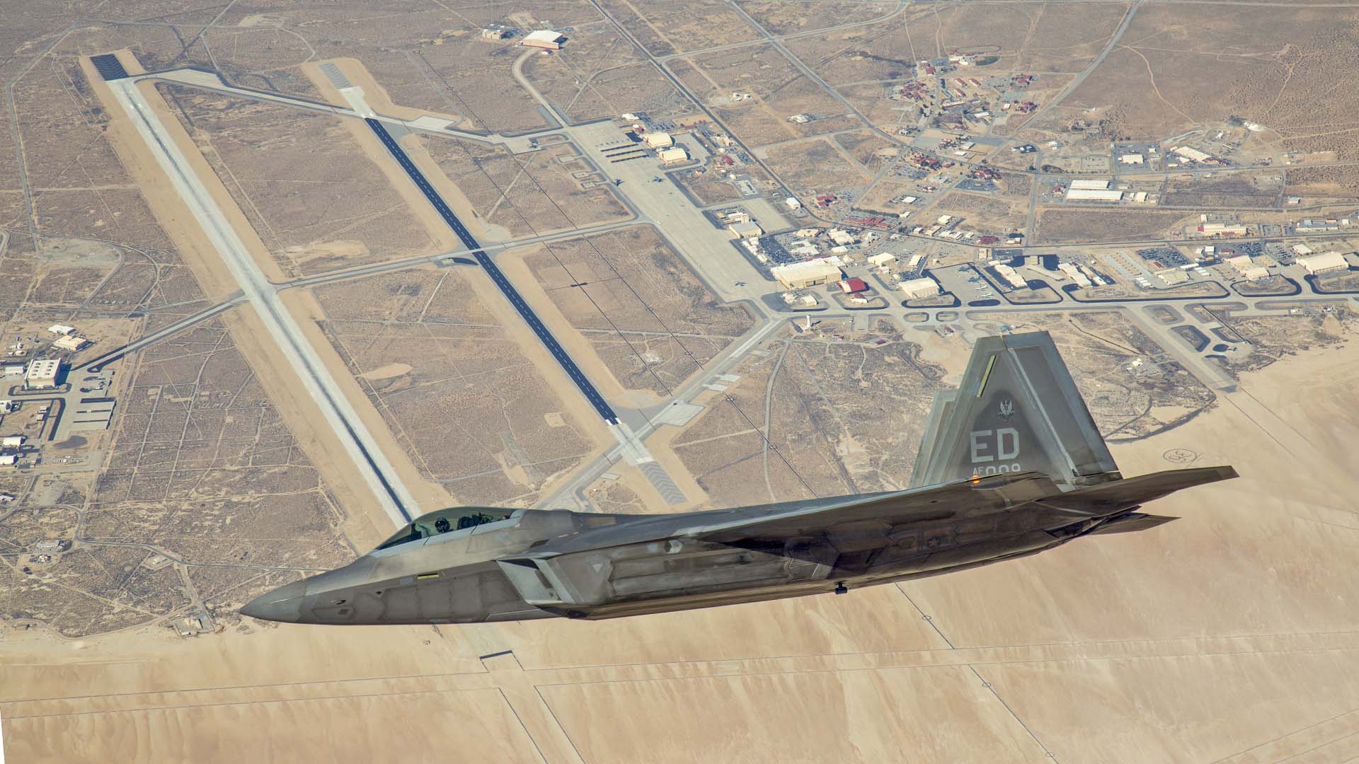 message-editor%2F1615493787257-f-22-raptor-over-edwards-afb.jpeg