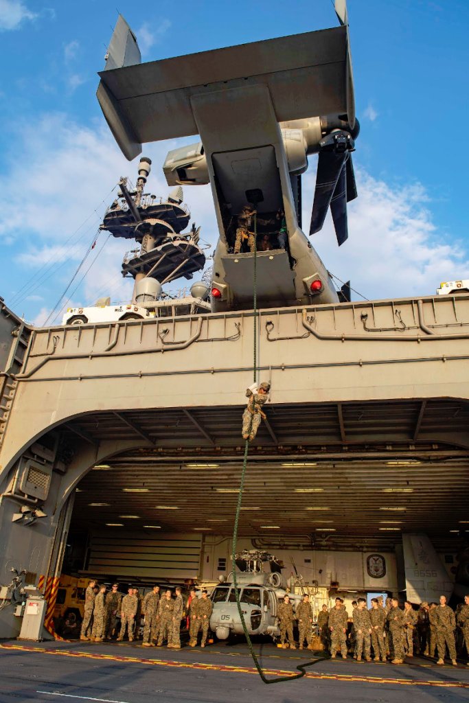 Osprey Rear Ramp MV-22 Osprey Rear Ramps And Carrier Aircraft Elevators Make For Great ...
