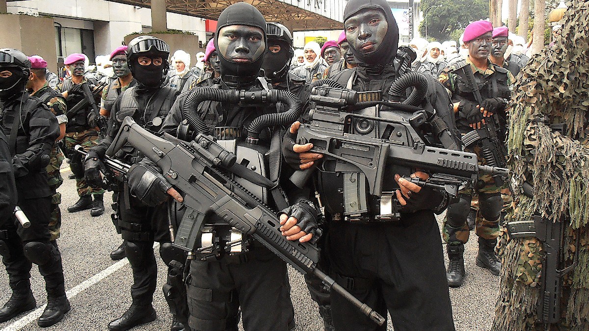 The Army's Aborted XM8 